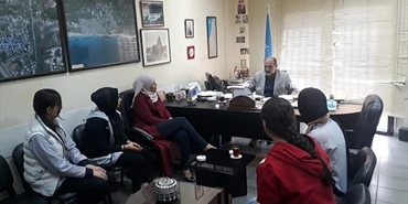 وفدٌ من طالبات الصفّ العاشر في ثانوية دير ياسين يلتقِين إدارة المنطقة وإدارة التّعليم في صور