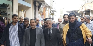 البردويل يجول في أحياء مخيم عين الحلوة و يلتقي فعالياته