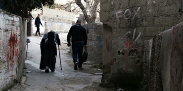 واقع مخيمات الهنود في اميركا واللاجئين الفلسطينيين في لبنان