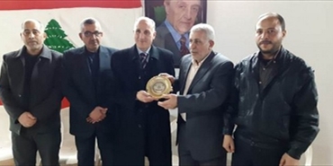 "الجهاد" تبحث مع "التيار الأسعدي" أوضاع المخيمات