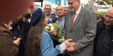 الممثل الخاص للأمين العام للامم المتحدة يزور عين الحلوة ويلتقي الفصائل واللجان الشعبية