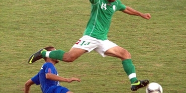 اللاعب الفلسطيني وسيم عبد الهادي بـ16 هدفاً يقود نادي البرج لمصاف الدرجة الأولى
