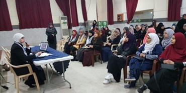 رابطة المرأة الفلسطينية تقيم محاضرة حول المرأة المقدسية في مخيم عين الحلوة