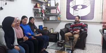 وفد طلابي من ثانوية دير ياسين في زيارة للجمعية الانسانية للاغاثة والتنمية في البص