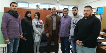 الرابطة الاسلامية تزور مدرسة عسقلان في مخيم المية ومية