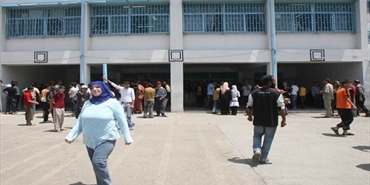 توقيف «الأونروا» استاذا بحجة انتهاكه الحيادية: يثير ضجة... العودة عن القرار أو التصعيد