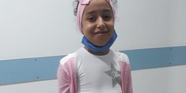 رهف بردويل.. طفلة فلسطينية بحاجة إلى من يهبها جزءاً من كبده لإنقاذ حياتها