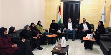 حركة حماس تستقبل وفداً نسائياً من أصحاب المحلات التجارية في مخيم عين الحلوة