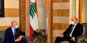 فهمي عرض مع كوردوني عمل الاونروا في لبنان