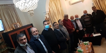 اتحاد المعلمين يبحث مع قيادة التحالف تقليصات الأونروا تجاه اللاجئين وقضايا الموظفين