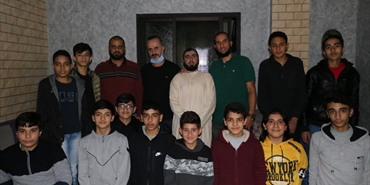 الجالية الإسلامية في أمريكا تكرم حفظة كتاب الله في مخيم البرج الشمالي