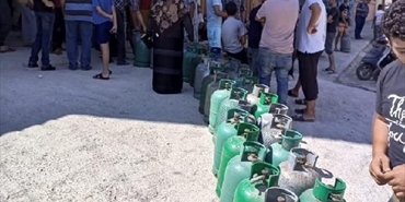 اللاجئون الفلسطينيون في لبنان: قد نلجأ للحطب بعد انقطاع الغاز