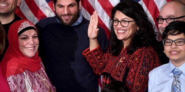 النائبة رشيدة طليب ذات الاصول الفلسطينية تفوز في الانتخابات التمهيدية للكونغرس الأميركي بنسبة 64.6% من الأصوات