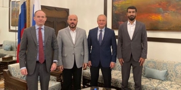 "حماس" تبحث مع السفير الروسي في تطورات القضية الفلسطينية وأوضاع اللاجئين