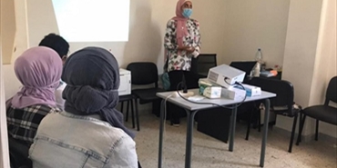 البطالة في مجتمع الفلسطينيين بلبنان تدفع للمشاركة في مشاريع تدريب منظمات غير حكومية