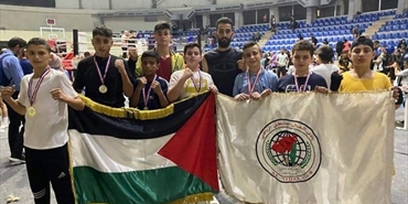 فريق نادي النضال الرياضي الفلسطيني يحقق الذهبية في بطولة «مواي تاي» للناشئين في لبنان