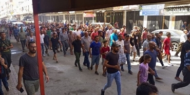 أهالي مخيّم نهر البارد يشيّعون الطفل حسان نافذ من ضحايا مركب الموت