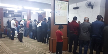 حماس تقيم صلاة الغائب في مسجد الهبة في صيدا