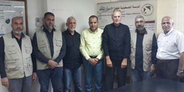 وفـد هولندي يزور المؤسسة الفلسطينية لحقوق الانسان (شاهد)