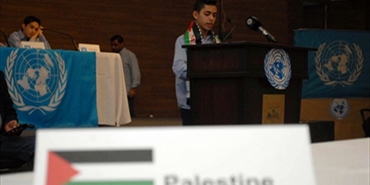 180 تلميذاً لبنانياً وفلسطينياً في جلسة محاكاة للأمم المتحدة.. رسالة صريحة إلى بريطانيا: اعتذري!