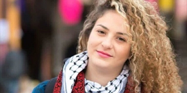مسؤول أمني في سفارة فلسطين في بيروت يحرض مواطنة لبنانية على التواصل مع المخابرات الإسرائيلية