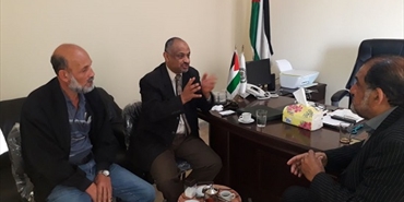 التيار الإصلاحي لحركة فتح يلتقي مسؤول مكتب شؤون اللاجئين في حماس