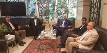 مراد يبحث مع وفد من حماس شؤون اللاجئين الفسطينيين في لبنان