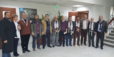 هل يرفع فلسطينيون لبنان شعار: "نختلف مع الوكالة.. لا عليها" للحفاظ على بقائها