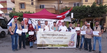 «انتماء» تشارك في خيمة الكرامة في مخيم البداوي دعما لأسرانا البواسل في سجون العدو