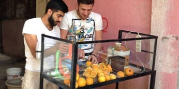 "رمضان" فرصة الشباب الفلسطينيّ في لبنان "لقمع البطالة"