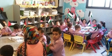 "طالبات الرابطة" في مخيم البص تحيي ذكرى النكبة في روضة الايمان برعاية "انتماء"