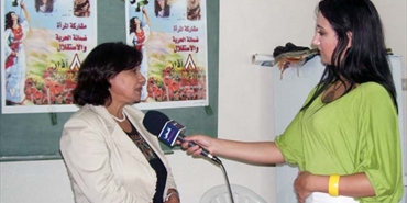 جبريل تُنهي لقاءها بالدفعة الثانية من المقترضين الفلسطينين بإستلامهم الإستحقاقات المالية 