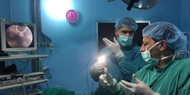 وفد اطباء فلسطينيين بأوروبا يجري عمليات للاجئين فلسطينيين في لبنان