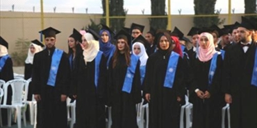 طلاب فلسطين في لبنان.. بين فقدان الفرص والانتماء الفطري للعلم