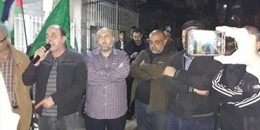 وقفة في مخيم البداوي بدعوة من حماس والتأكيد على الوقوف الى جانب المقاومة