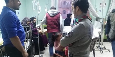 الرابطة الاسلامية وجمعية كشافة ومرشدات الإسراء يوزعان الحلوى في المراكز الطبية مخيم البداوي