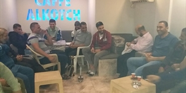 اللجان الدعوية في مخيم البرج الشمالي تحتفي بذكرى المولد النبوي الشريف بجولة على المقاهي داخل المخيم
