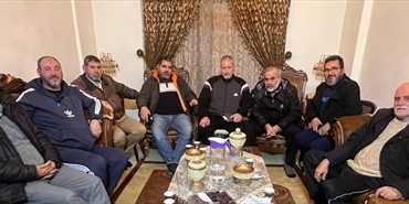 ابو أحمد فضل يتصل هاتفيا بالمهندس أحمد الخطيب مهنئا بانتخابه رئيساً لرابطة عمقا الاجتماعية في الشمال