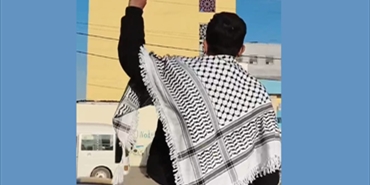 صفعة فلسطينية قوية على وجه دوروثي كلاوس