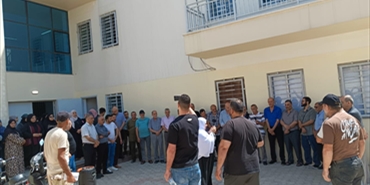 وقفة احتجاجية في مخيم نهر البارد تطالب "أونروا" بإنهاء الاستثناءات وتوسيع المساعدات