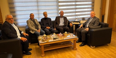 الديمقراطية الفلسطينية تناقش مع وزير العمل اللبناني حقوق اللاجئين الفلسطينيين
