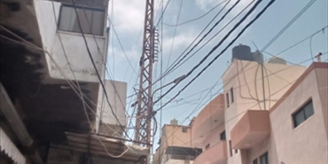 اللجنة الشعبية في البرج الشمالي تحذر من إطلاق النار بعد تكرار انقطاع الكهرباء في المخيم