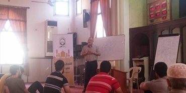 اللجان الدعوية في مخيم عين الحلوة تحيي شهر الجهاد بمحاضرة "معركة اليرموك: نظرة عسكرية"