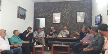 لقاء في مقر القوى الأمنية الفلسطينية لحلحلة قضية خدمات منطقة البركسات