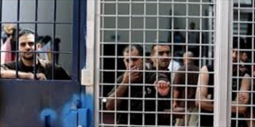 المخيمات الفلسطينية في لبنان تعبر عن تضامنها مع الأسرى في السجون الإسرائيلية