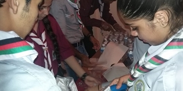 الكشافة الفلسطينية تطيّب الصائمين في عين الحلوة