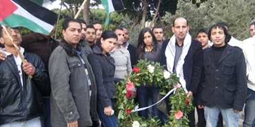 الشباب الفلسطيني يحيي يوم الشهيد في مقبرة الشهداء بشاتيلا
