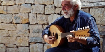 "أريج فلسطين" في صور اللبنانية يستضيف مواهب فلسطينية شابة
