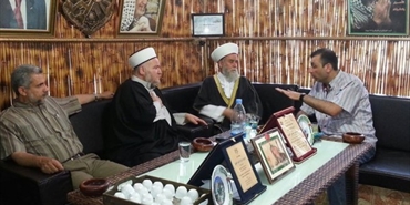 علماء المسلمين في زيارة اللينو