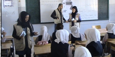 حملة شبابية بيئية في مخيم عين الحلوة تبدأ من المدارس